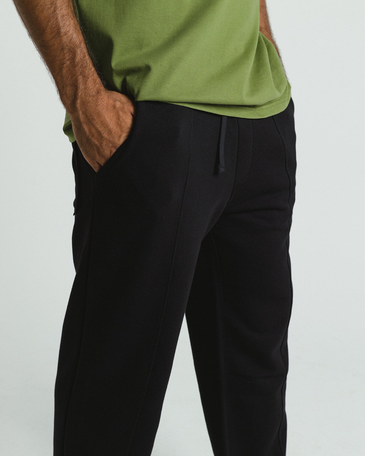 Jogging trousers with seam detail - BLACK