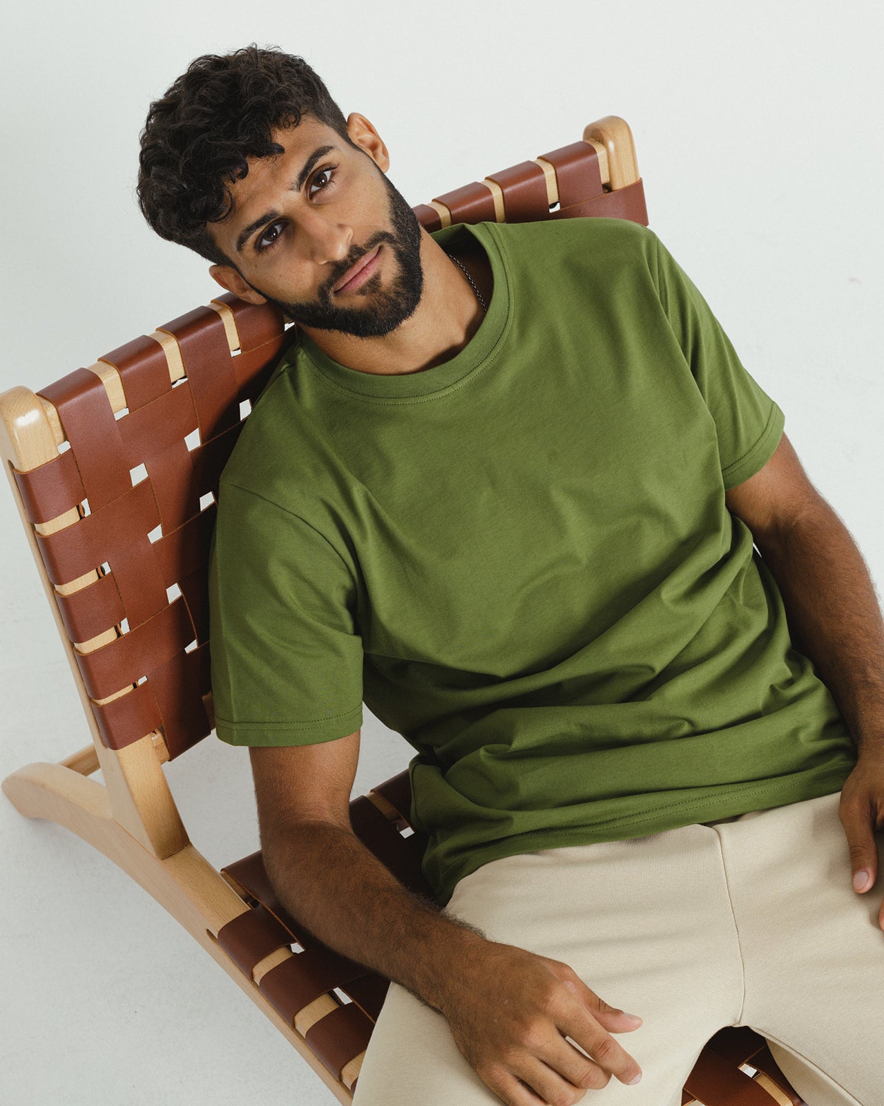 BASIC RELAXED OLIVE T-SHIRT