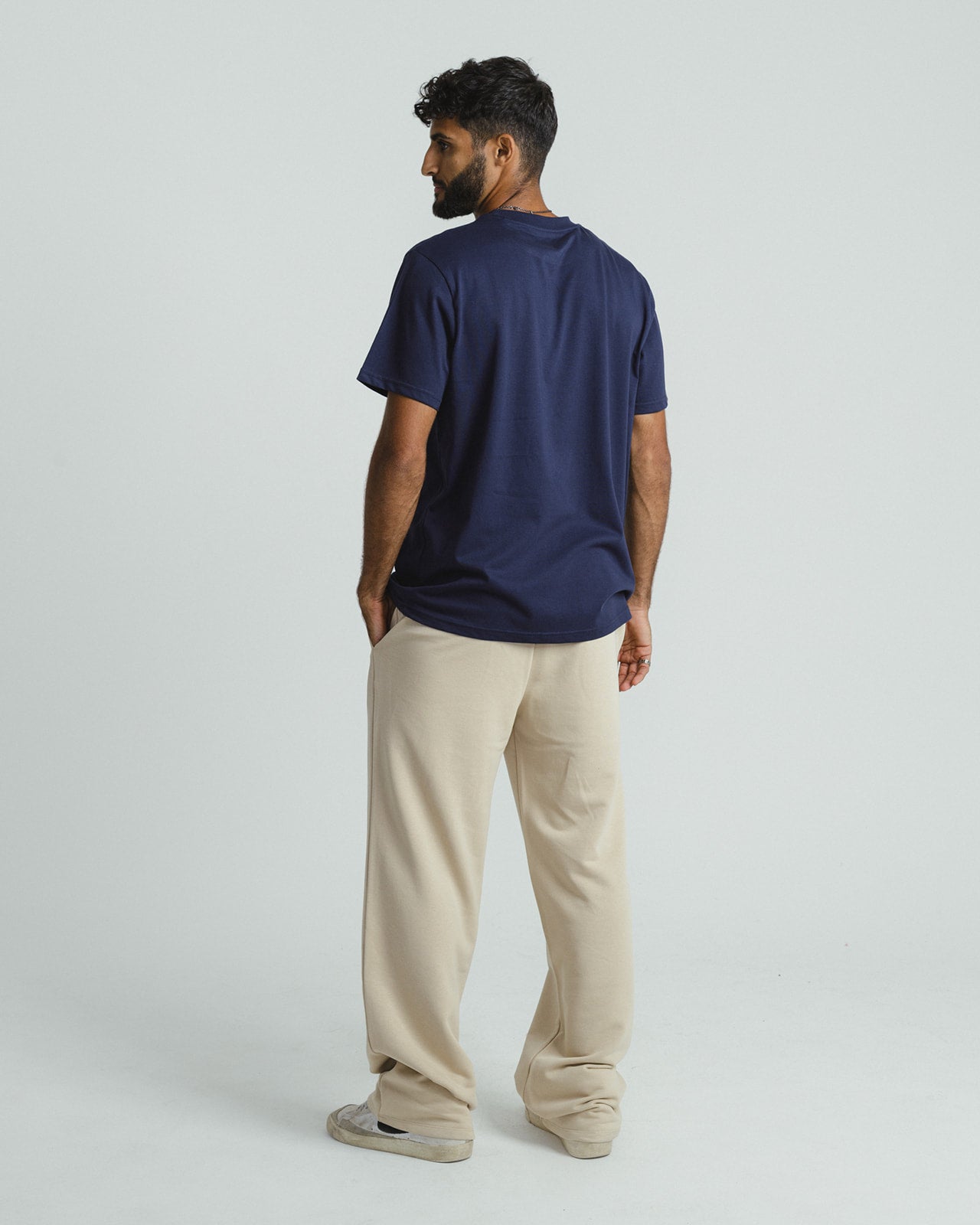 BASIC RELAXED NAVY T-SHIRT