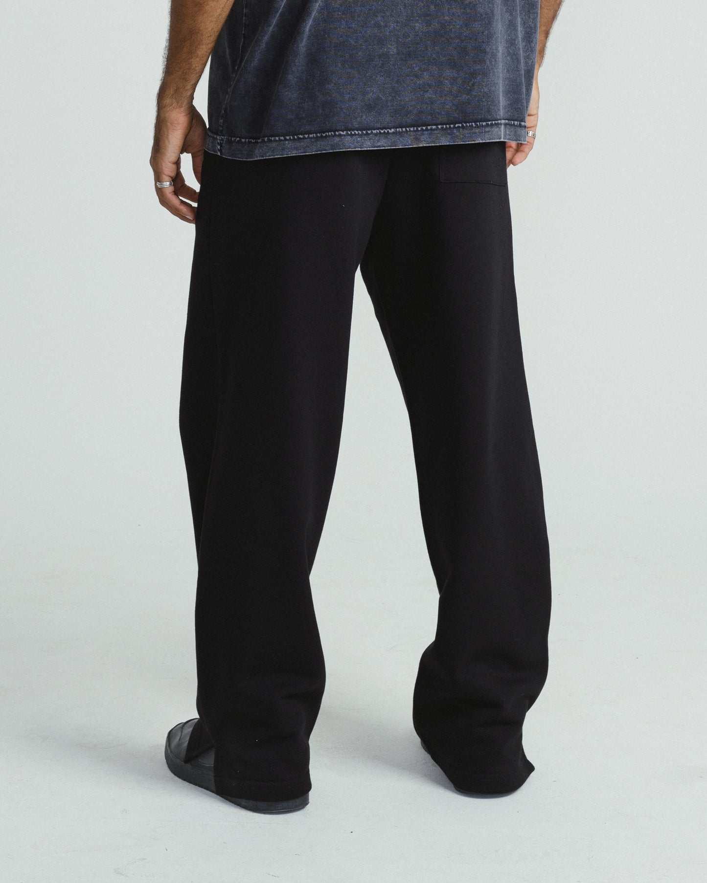 Wide-Leg Trousers - BLACK