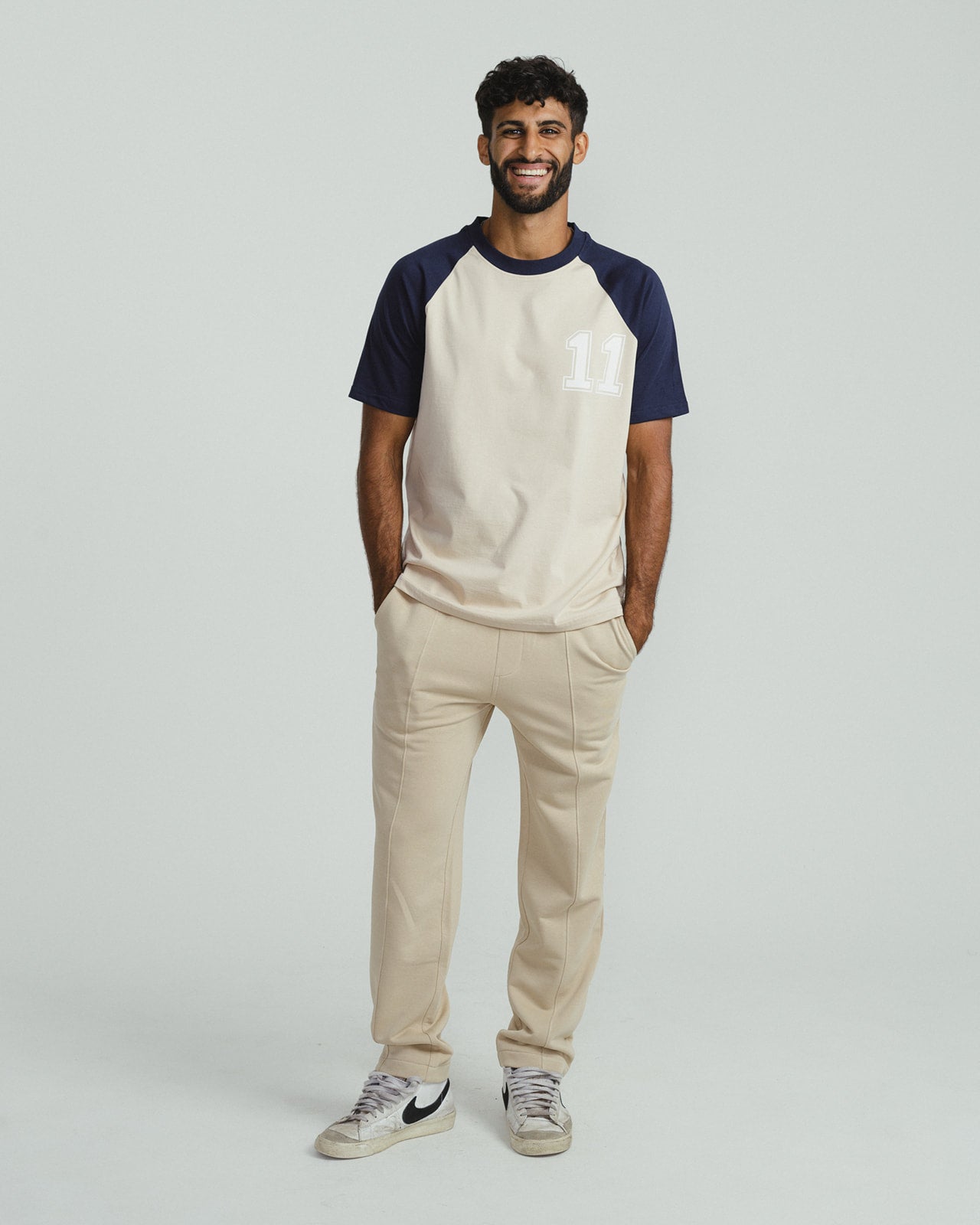 Jogging trousers with seam detail - BEIGE