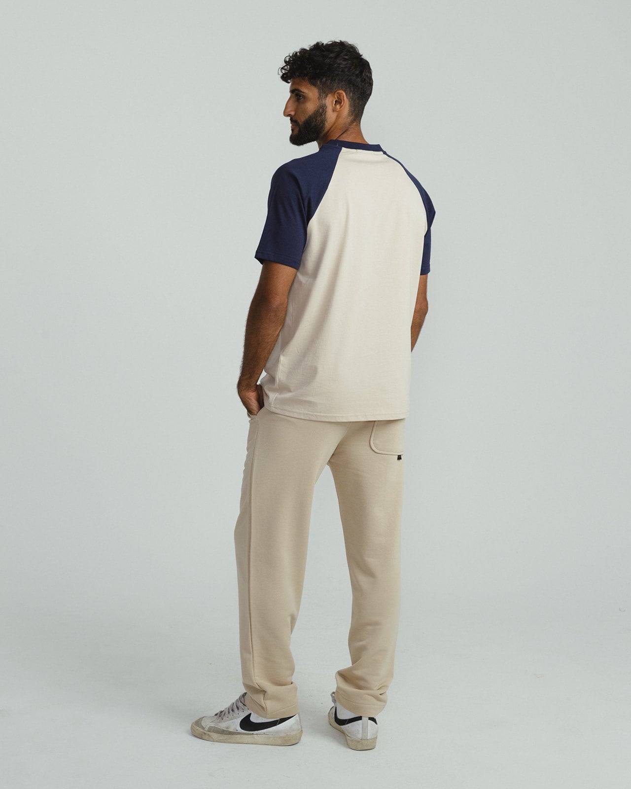 Jogging trousers with seam detail - BEIGE