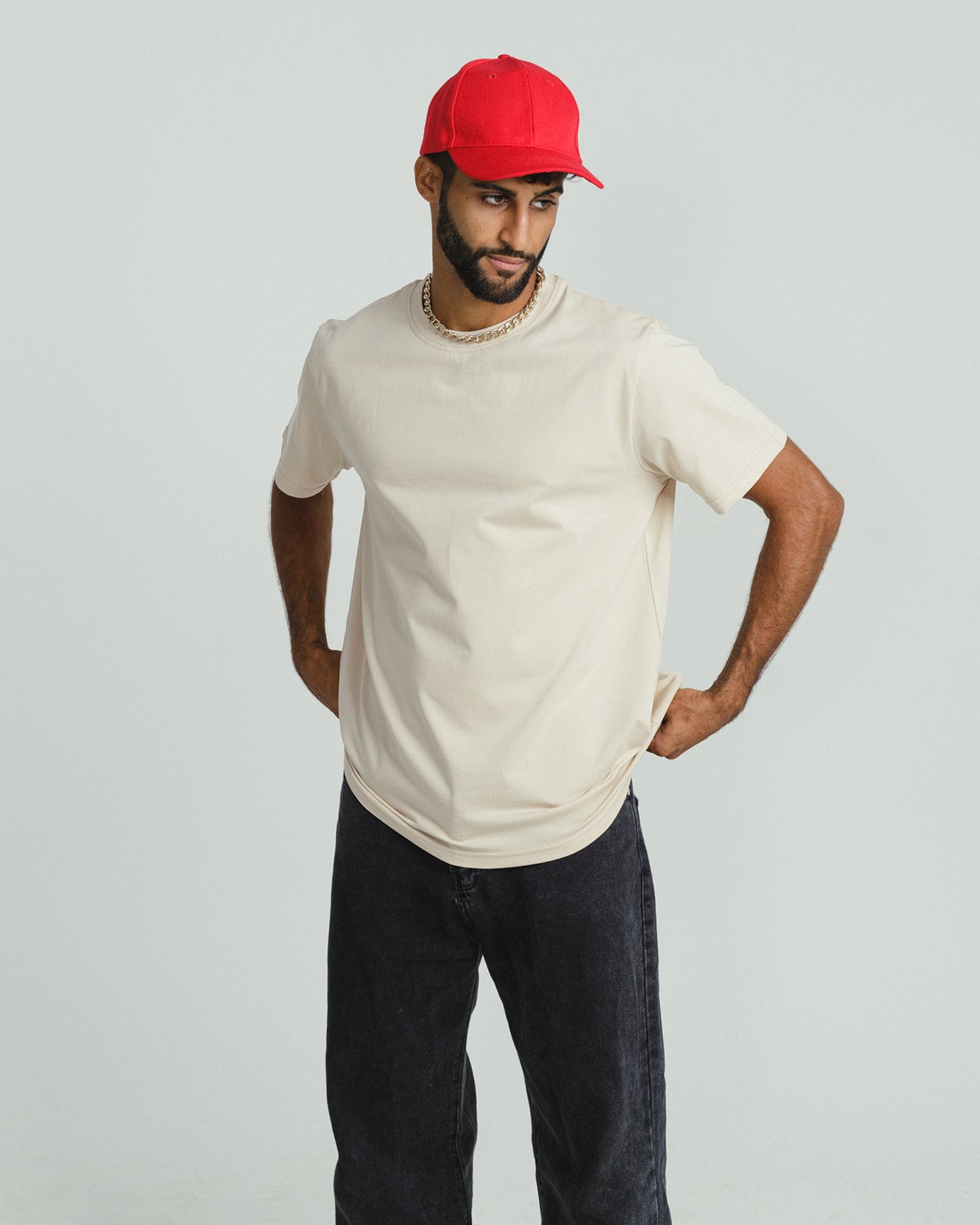 BASIC RELAXED BEIGE T-SHIRT