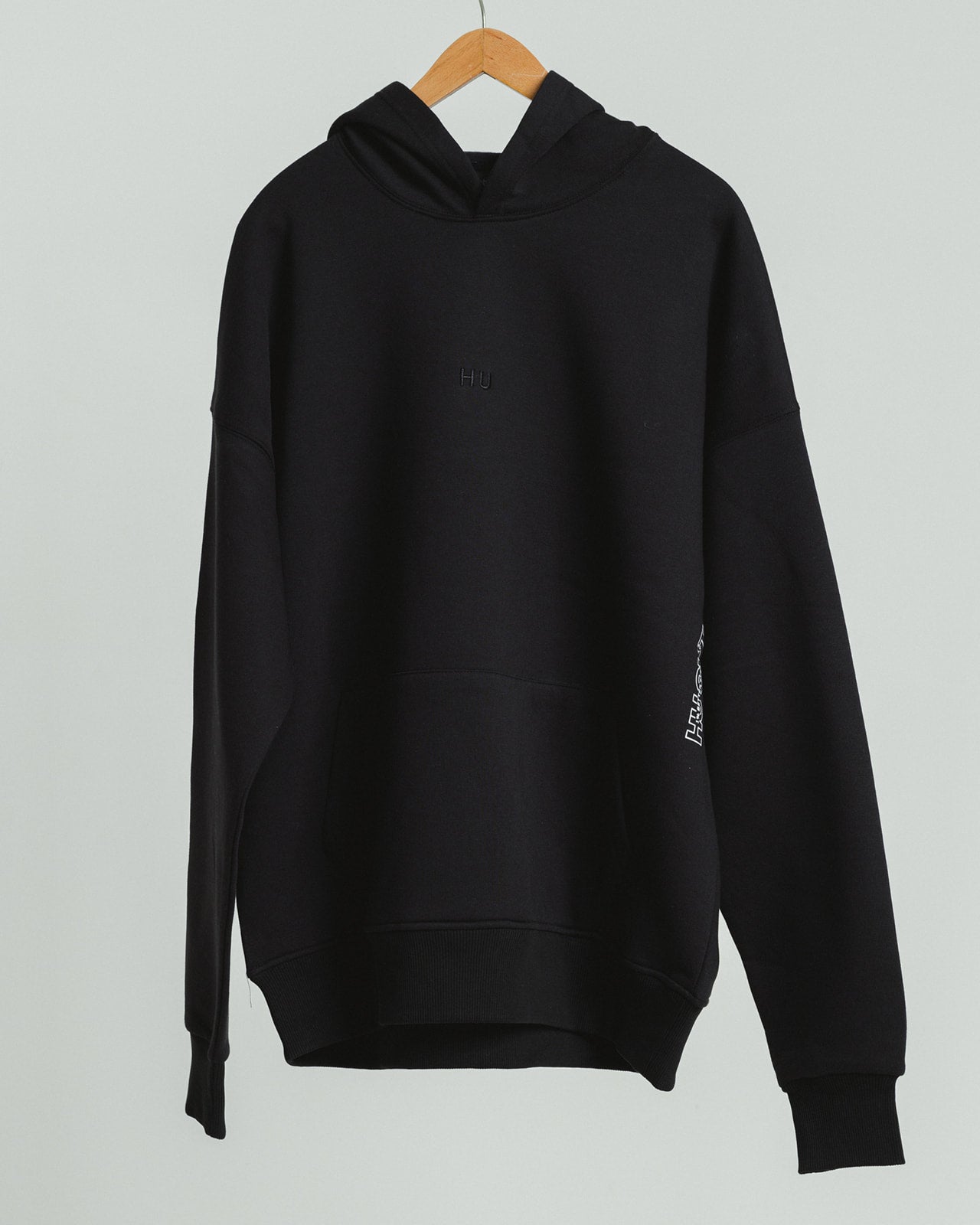 HU-OUT hoodie - Black