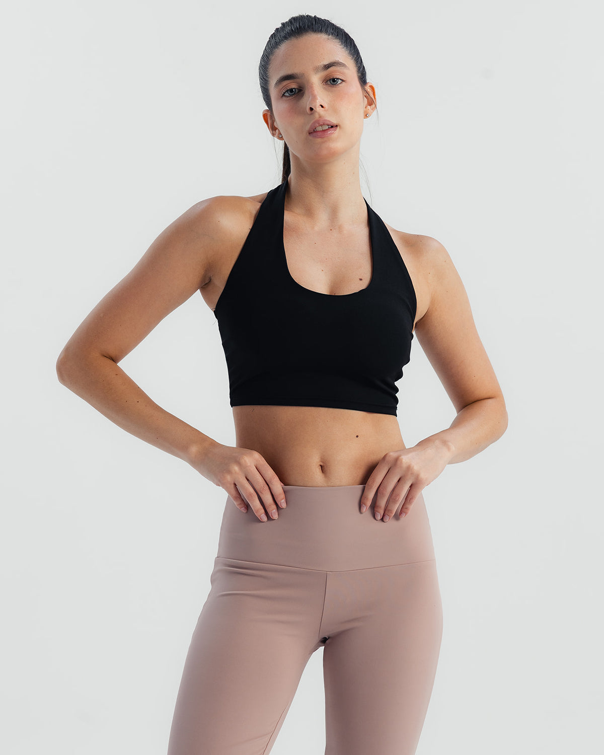 Essential neck top - Black
