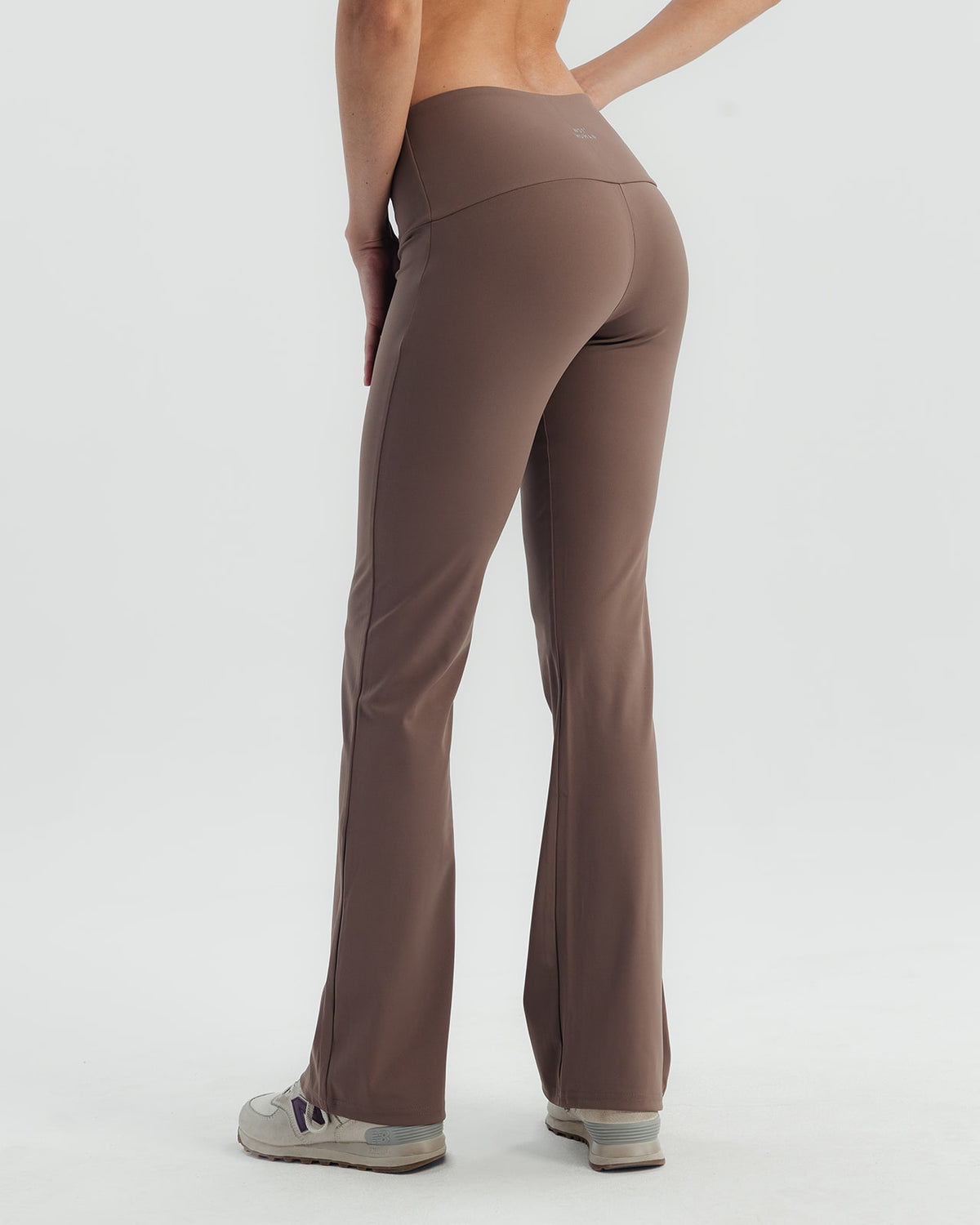 MOVE Flare Pants - Dusty brown