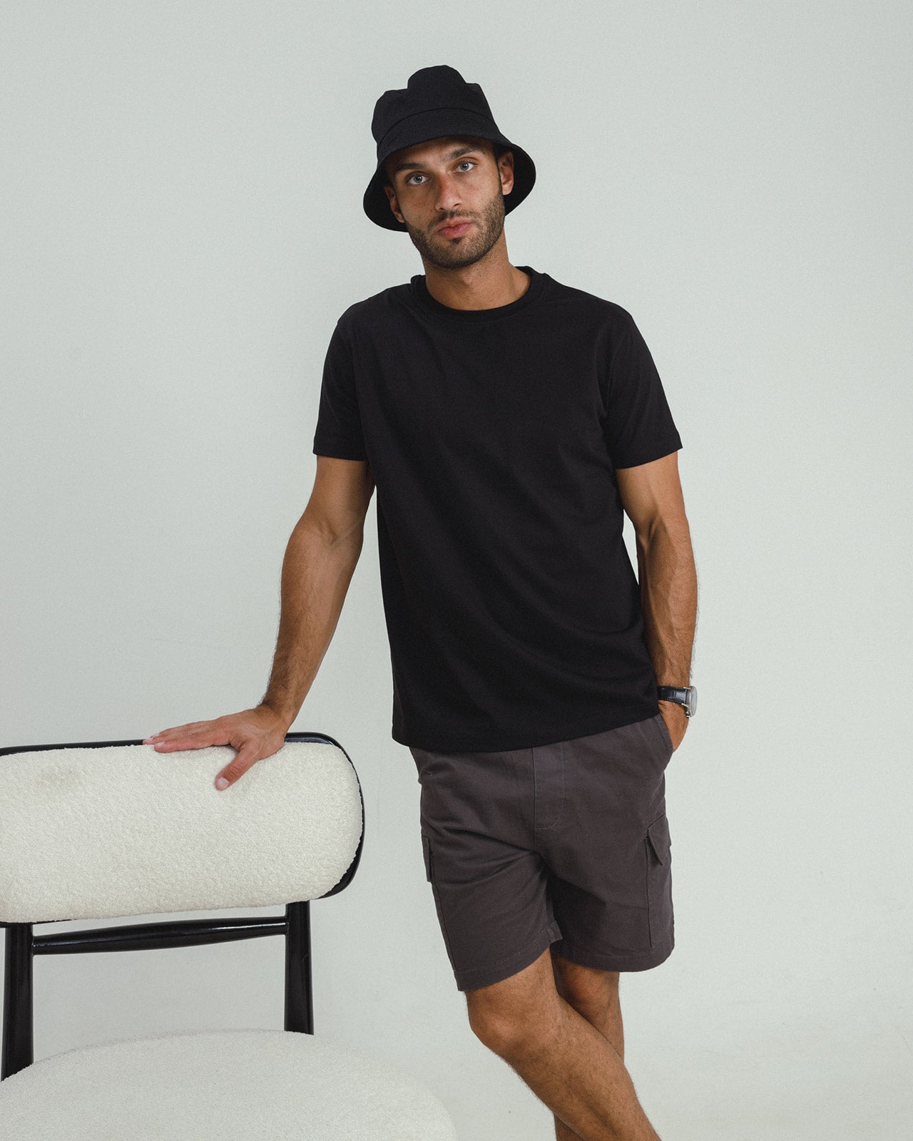 BASIC RELAXED BLACK T-SHIRT