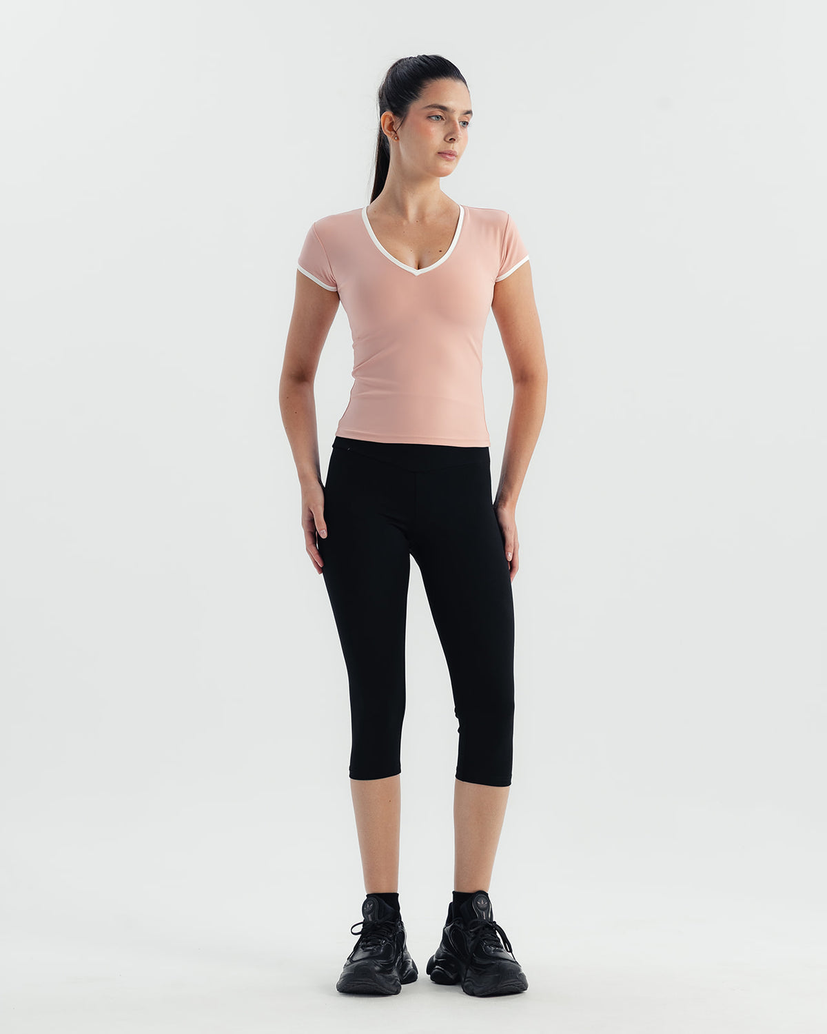 Soft Stretch Piping V-Neck T-Shirt - Pink
