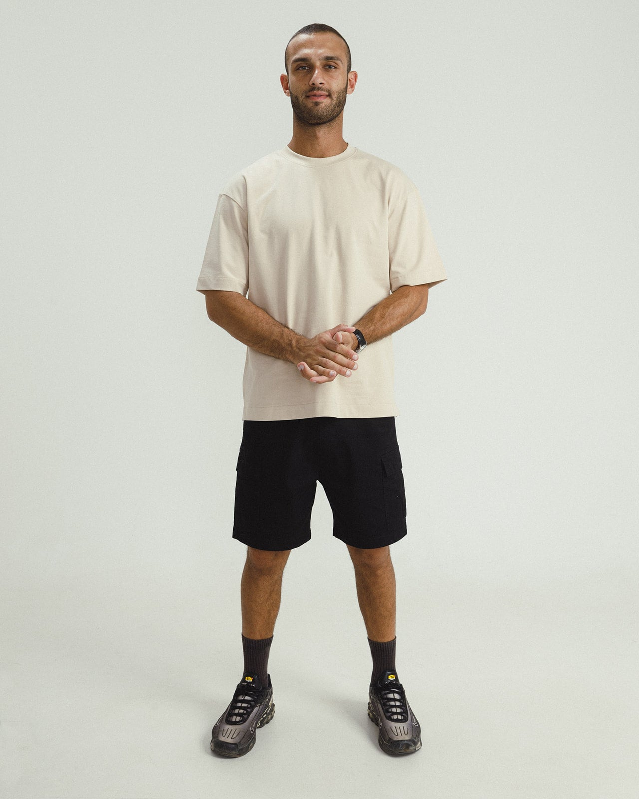 BASIC OVERSIZED BEIGE T-SHIRT