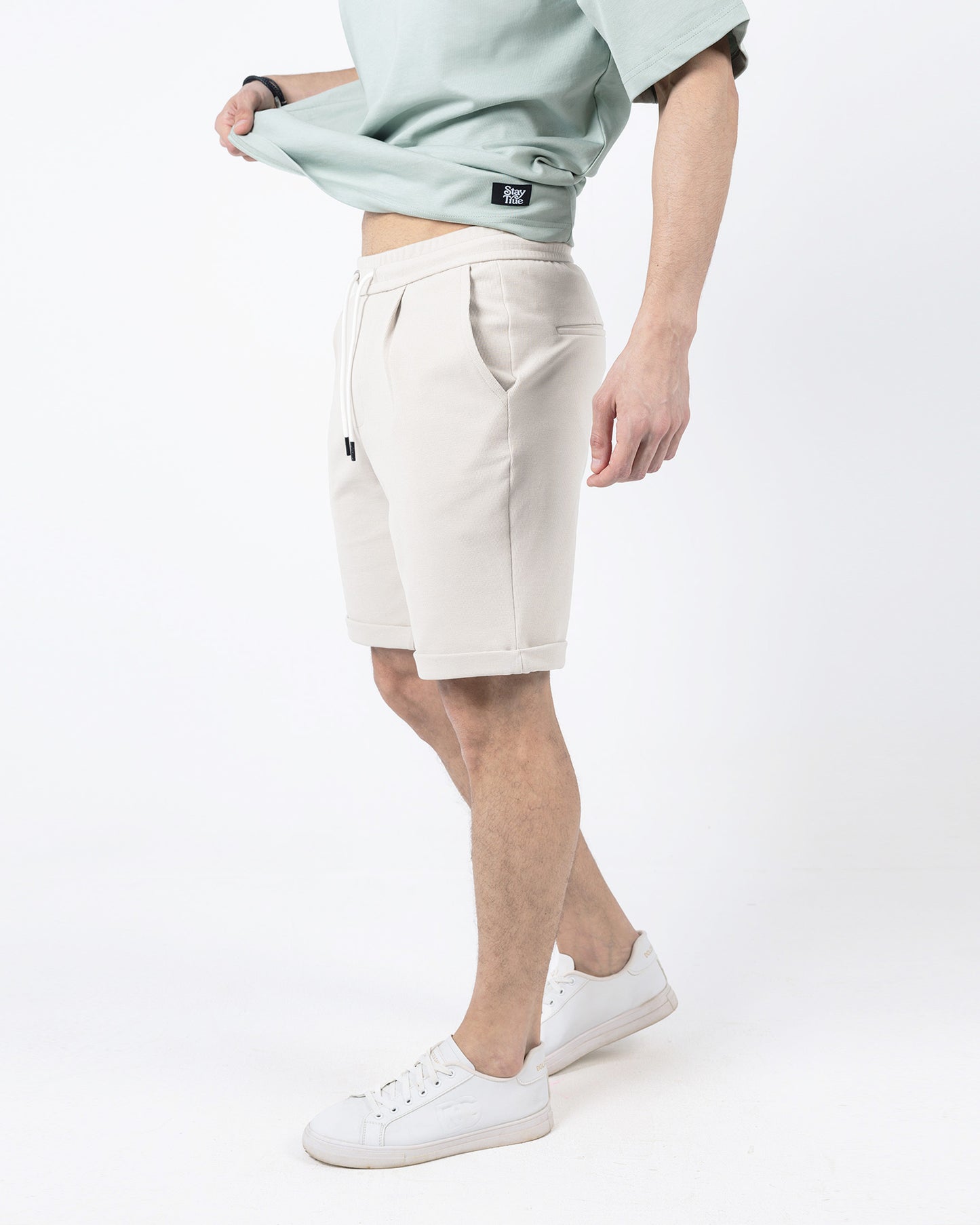 Everyday Classic Shorts -Offwhite