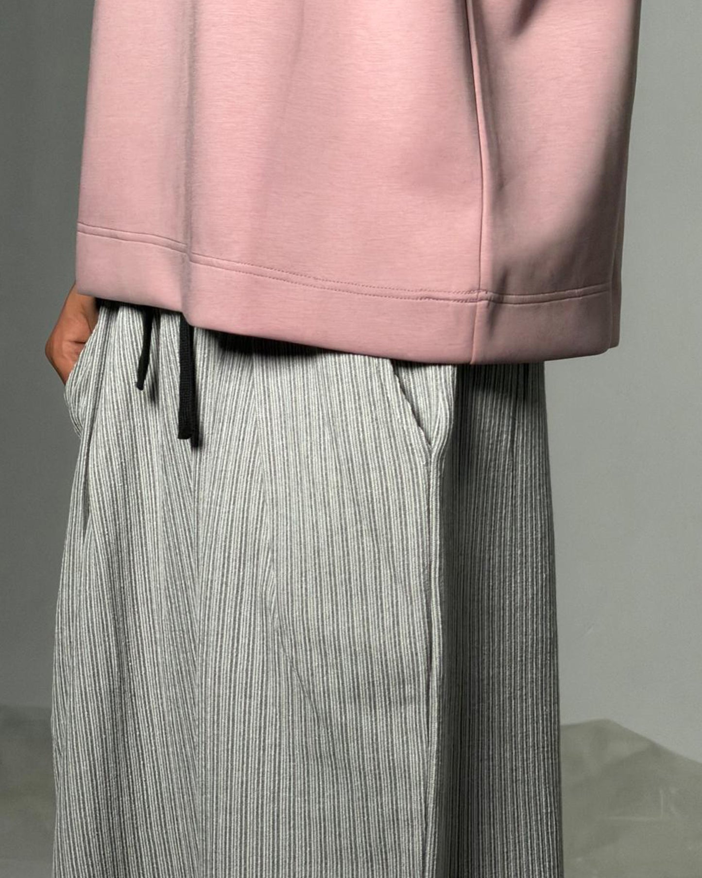 Balloon Fit 2 tucked  Pants - Striped Grey
