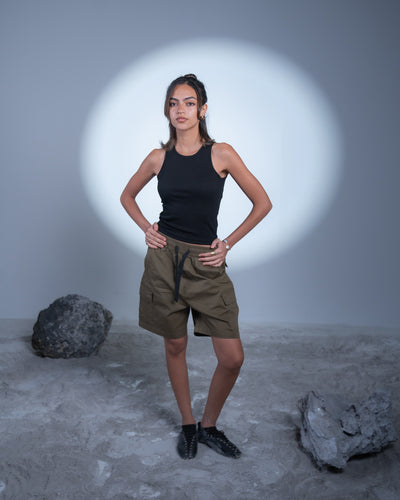 Gabardine Cargo Relaxed Shorts – Olive