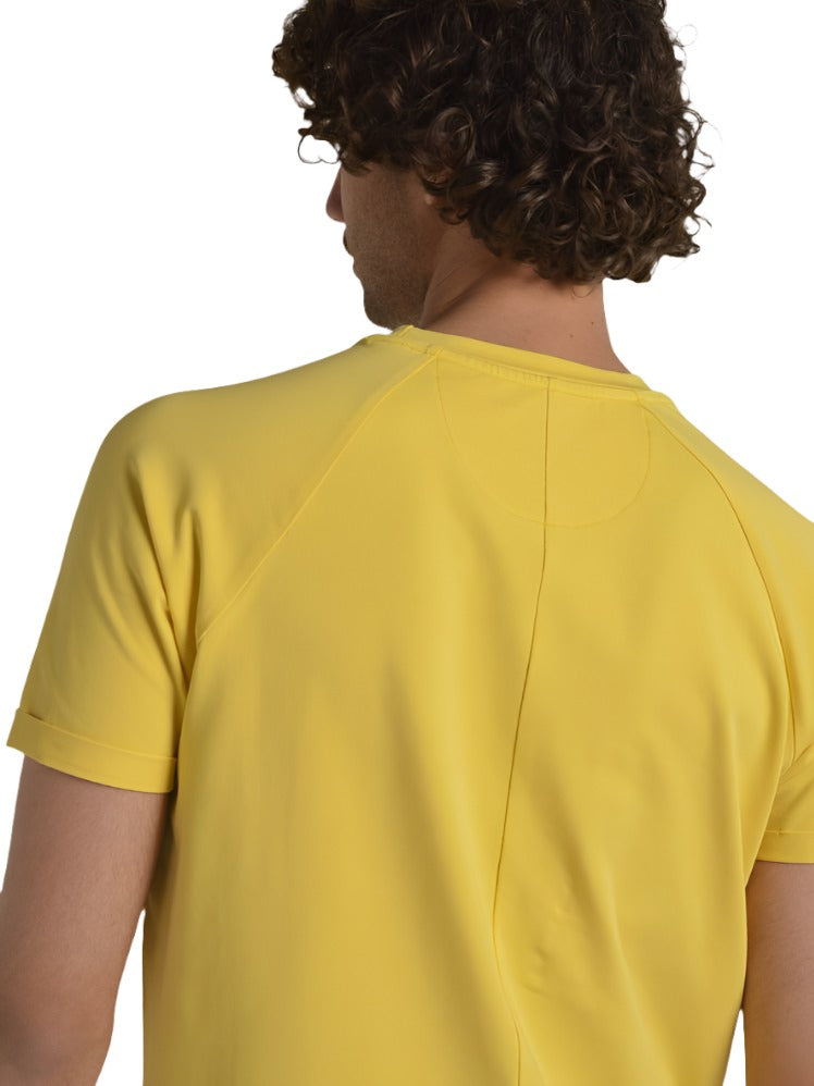 Curved raglan Yellow T-shirt