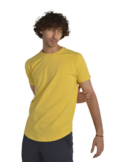 Curved raglan Yellow T-shirt